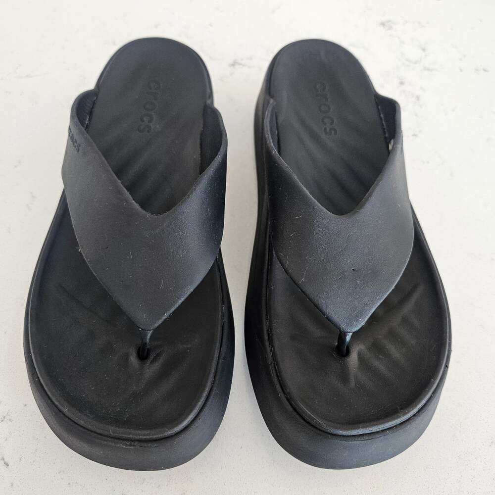 Crocs Black Platform Thong Sandals Flip Flops Comfort Wedge Size 9